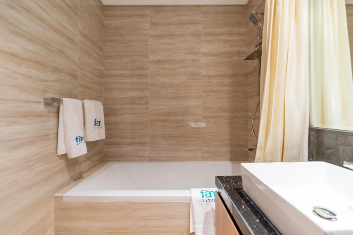 Fam Living - Urban Oasis 2Bedroom, Business Bay Dubai Apartment