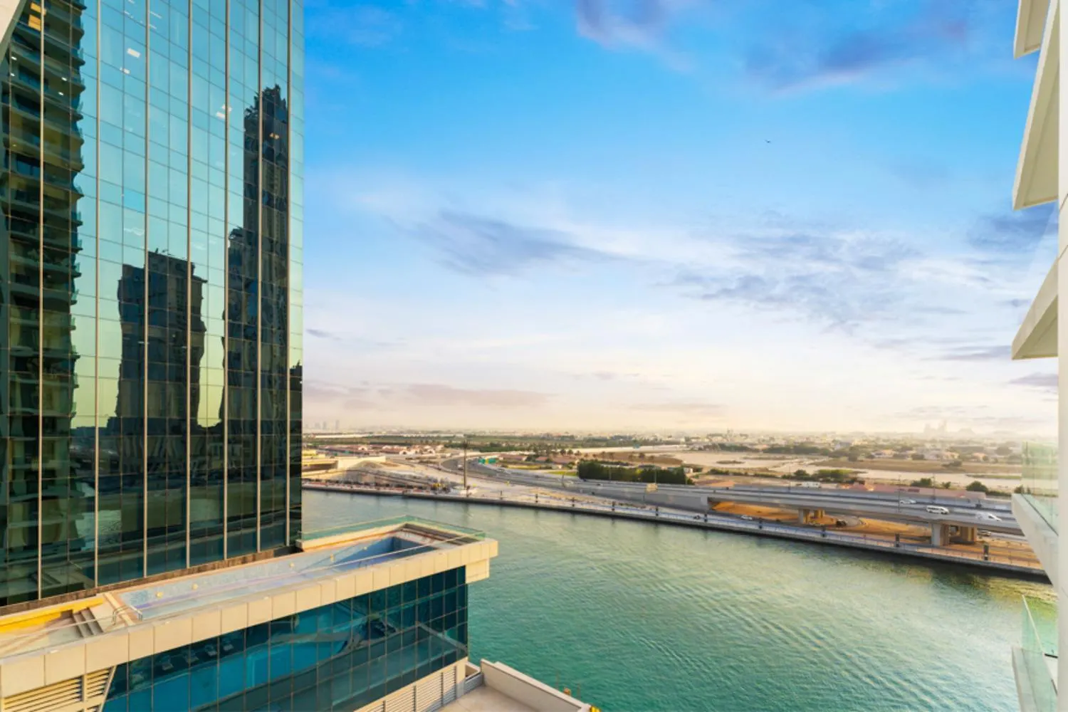 Fam Living - Urban Oasis 2Bedroom, Business Bay Dubai Apartment