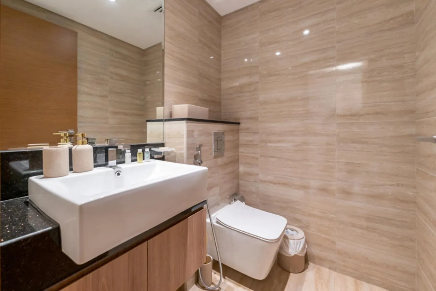 Fam Living - Urban Oasis 2Bedroom, Business Bay Dubai